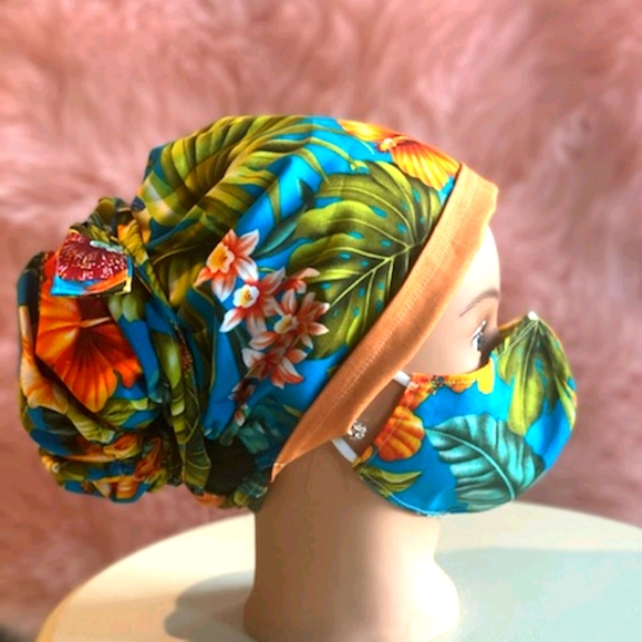 Reversible Scrub Cap and Mask - Picture 6 of 6